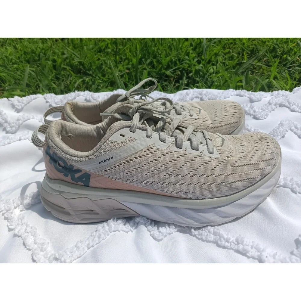 Hoka One One Arahi 4 Women’s Size 7 Nimbus Cloud Lunar Rock Running Shoes